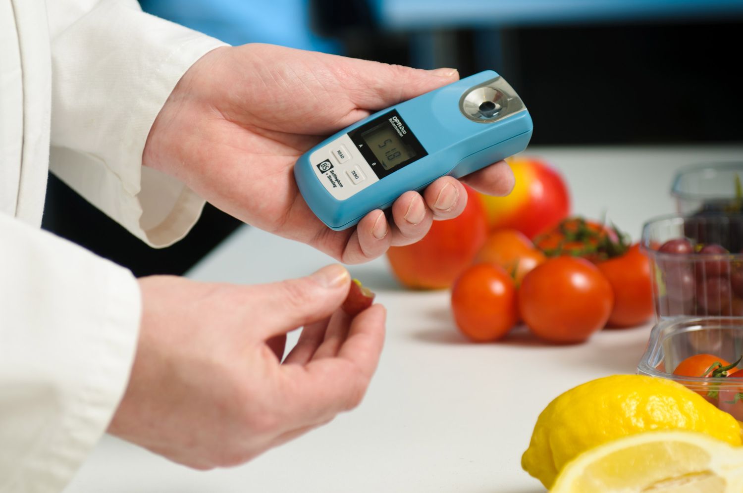 Bellingham + Stanley OPTi hand-held refractometer for Brix analysis of beverages and foodstuffs